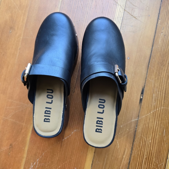 New ANTHROPOLOGIE Bibi Lou Platform Studded Clogs Black Size 9 /40 - Picture 5 of 9